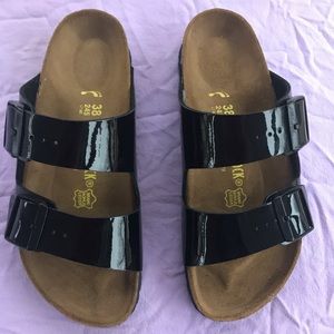 {New Listing} ✨BRAND NEW✨ Birkenstock Arizona